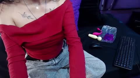 Snapshot of kattyqueenn chatting on February 19, 2025, 12:11 pm katty online show from February 19, 2025, 12:11 pm