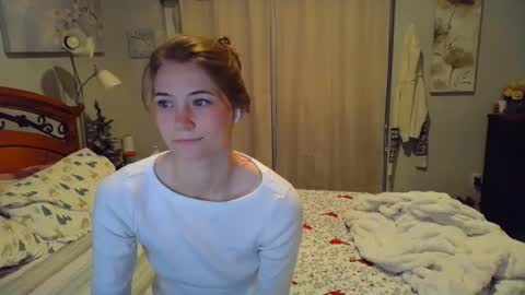 Snapshot of katynowhere chatting on January 1, 2025, 1:04 am Katy online show from January 1, 2025, 1:04 am