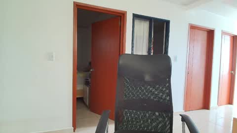 Snapshot of kaurilop chatting on December 8, 2024, 2:19 pm Kauri Lop online show from December 8, 2024, 2:19 pm