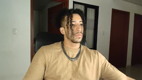 Snapshot of kaurilop chatting on January 2, 2025, 2:00 am Kauri Lop online show from January 2, 2025, 2:00 am