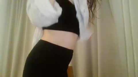 Snapshot of kawaii_snowflake chatting on October 11, 2025, 10:41 pm kawaii snowflake online show from October 11, 2025, 10:41 pm