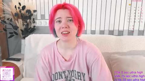 Snapshot of kawaii_yuki chatting on November 10, 2025, 6:56 am Yuki online show from November 10, 2025, 6:56 am