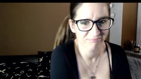 Snapshot of kayalips chatting on December 2, 2024, 12:19 am KayaLips online show from December 2, 2024, 12:19 am