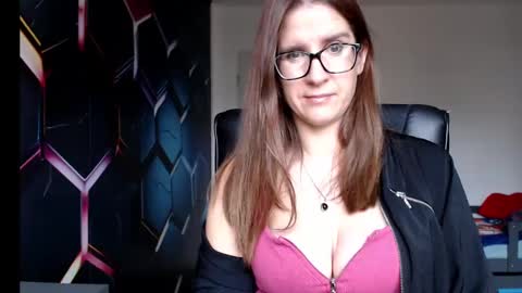 Snapshot of kayalips chatting on December 4, 2024, 11:19 am KayaLips online show from December 4, 2024, 11:19 am