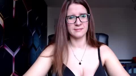 Snapshot of kayalips chatting on December 10, 2024, 8:19 am KayaLips online show from December 10, 2024, 8:19 am