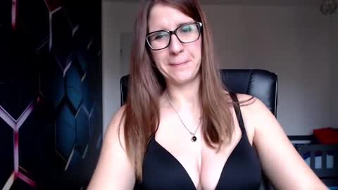 Snapshot of kayalips chatting on December 10, 2024, 11:22 am KayaLips online show from December 10, 2024, 11:22 am