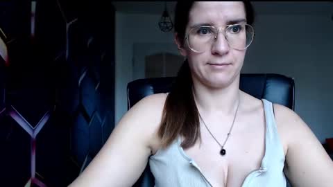 Snapshot of kayalips chatting on December 11, 2024, 11:30 am KayaLips online show from December 11, 2024, 11:30 am