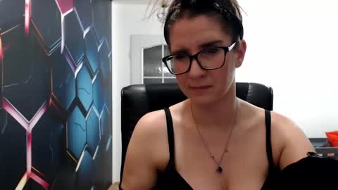 Snapshot of kayalips chatting on December 11, 2024, 9:45 pm KayaLips online show from December 11, 2024, 9:45 pm