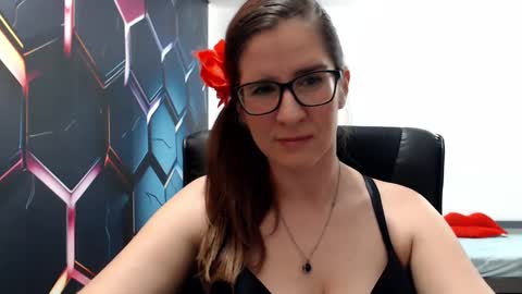 Snapshot of kayalips chatting on December 18, 2024, 3:11 pm KayaLips online show from December 18, 2024, 3:11 pm