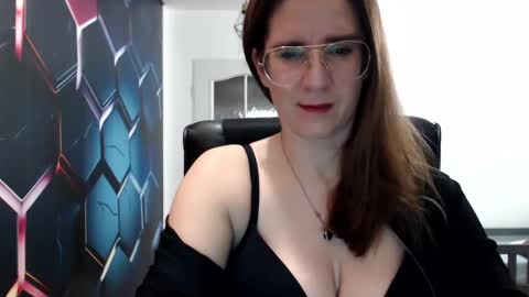 Snapshot of kayalips chatting on December 28, 2024, 9:30 pm KayaLips online show from December 28, 2024, 9:30 pm