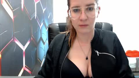 Snapshot of kayalips chatting on January 10, 2025, 4:41 pm KayaLips online show from January 10, 2025, 4:41 pm