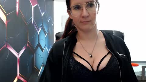 Snapshot of kayalips chatting on January 19, 2025, 6:32 pm KayaLips online show from January 19, 2025, 6:32 pm