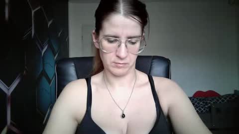 Snapshot of kayalips chatting on September 28, 2025, 2:11 pm KayaLips online show from September 28, 2025, 2:11 pm