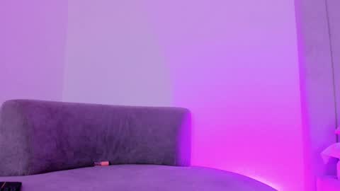 Snapshot of kaylarossi chatting on December 6, 2024, 2:13 am Kayla online show from December 6, 2024, 2:13 am