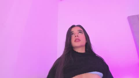 Snapshot of kaylarossi chatting on December 16, 2024, 8:58 pm Kayla online show from December 16, 2024, 8:58 pm