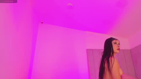 Snapshot of kaylarossi chatting on January 26, 2025, 6:37 pm Kayla online show from January 26, 2025, 6:37 pm