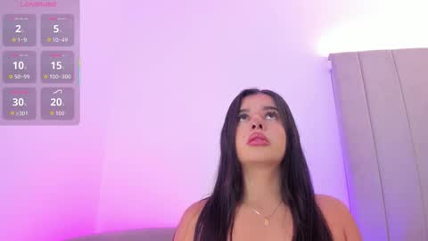 Snapshot of kaylarossi chatting on October 6, 2025, 7:11 pm Kayla online show from October 6, 2025, 7:11 pm