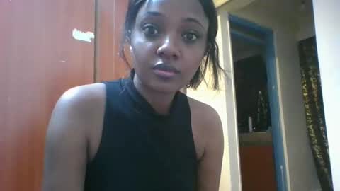 Snapshot of kayme96 chatting on October 2, 2025, 9:27 am kitty online show from October 2, 2025, 9:27 am