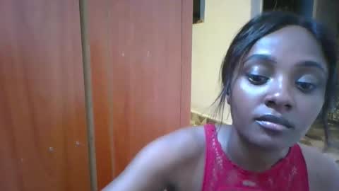 Snapshot of kayme96 chatting on October 25, 2025, 6:13 pm kitty online show from October 25, 2025, 6:13 pm