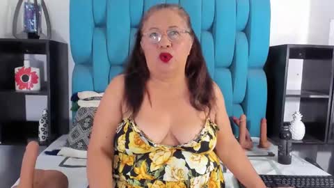 Snapshot of keiralennox chatting on February 23, 2025, 12:48 pm   online show from February 23, 2025, 12:48 pm