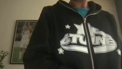 Snapshot of kelkun2828 chatting on September 25, 2025, 8:23 pm kelkun2828 online show from September 25, 2025, 8:23 pm