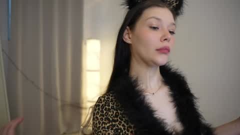 Snapshot of kelly_ember chatting on December 30, 2024, 10:10 am KELLY online show from December 30, 2024, 10:10 am