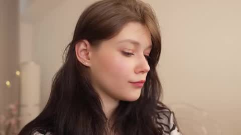 Snapshot of kelly_ember chatting on March 12, 2025, 1:19 pm KELLY online show from March 12, 2025, 1:19 pm