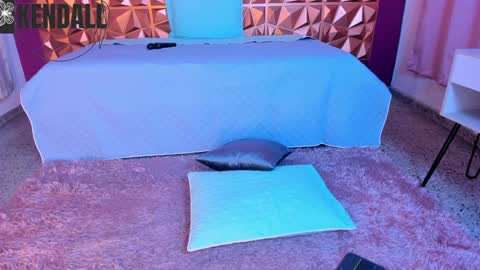 Kendall online show from December 31, 2024, 2:25 pm