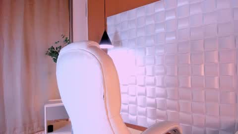 Snapshot of kendall23_ chatting on February 12, 2025, 4:55 pm Kendall online show from February 12, 2025, 4:55 pm