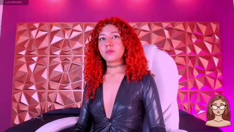 Snapshot of kendall23_ chatting on February 17, 2025, 1:32 pm Kendall online show from February 17, 2025, 1:32 pm