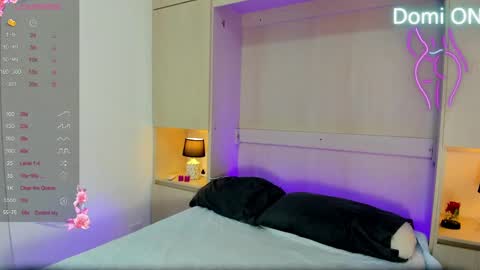 Snapshot of kendallrosse1 chatting on February 9, 2025, 12:19 pm Kendal online show from February 9, 2025, 12:19 pm