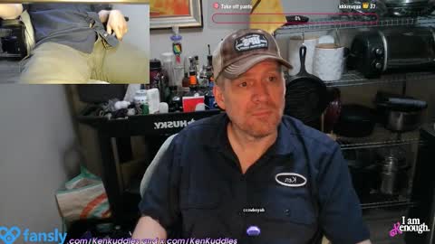 Snapshot of kenkuddles chatting on January 10, 2025, 11:43 am Ken Kuddles online show from January 10, 2025, 11:43 am