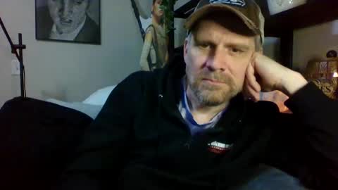 Snapshot of kenkuddles chatting on January 23, 2025, 1:41 am Ken Kuddles online show from January 23, 2025, 1:41 am