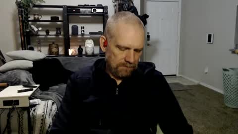 Snapshot of kenkuddles chatting on February 24, 2025, 12:37 pm Ken Kuddles online show from February 24, 2025, 12:37 pm