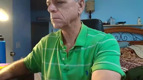 Snapshot of kent_ham chatting on October 17, 2025, 7:38 pm kent_ham online show from October 17, 2025, 7:38 pm