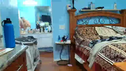 Snapshot of kent_ham chatting on October 21, 2025, 3:57 pm kent_ham online show from October 21, 2025, 3:57 pm