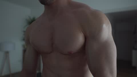 Snapshot of kevinandresxx chatting on February 3, 2025, 11:31 am Kevin online show from February 3, 2025, 11:31 am