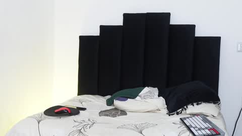 Snapshot of khloe_kaczka_ chatting on January 6, 2025, 7:45 pm Khloe online show from January 6, 2025, 7:45 pm