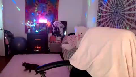 Snapshot of khwildnnout chatting on October 16, 2025, 3:02 pm KELLYWILDNNOUT online show from October 16, 2025, 3:02 pm