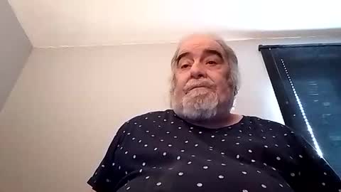 Snapshot of kickinme chatting on November 1, 2025, 12:07 pm KICKINME online show from November 1, 2025, 12:07 pm