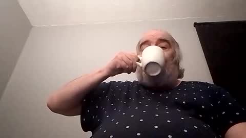 Snapshot of kickinme chatting on November 13, 2025, 4:44 am KICKINME online show from November 13, 2025, 4:44 am