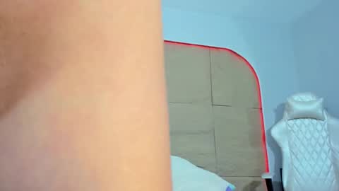 Snapshot of kiimcooper chatting on March 12, 2025, 10:16 am KIM COOPER online show from March 12, 2025, 10:16 am