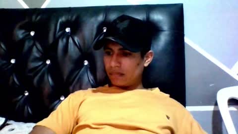 Snapshot of kike_salazar chatting on October 28, 2025, 6:32 pm kike_salazar online show from October 28, 2025, 6:32 pm