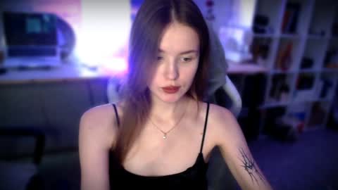 Snapshot of kikies_ chatting on December 3, 2024, 7:00 pm Mika and Miranda online show from December 3, 2024, 7:00 pm