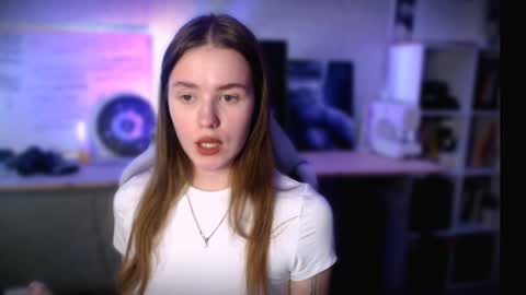 Snapshot of kikies_ chatting on December 11, 2024, 12:02 am Mika and Miranda online show from December 11, 2024, 12:02 am