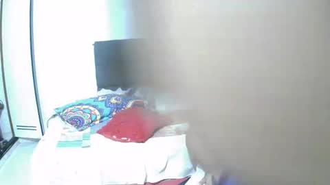 Snapshot of kikio2724 chatting on December 7, 2024, 3:14 am Horny and sweet husband online show from December 7, 2024, 3:14 am