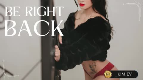 Snapshot of kim_ev chatting on January 21, 2025, 10:19 am Kim online show from January 21, 2025, 10:19 am