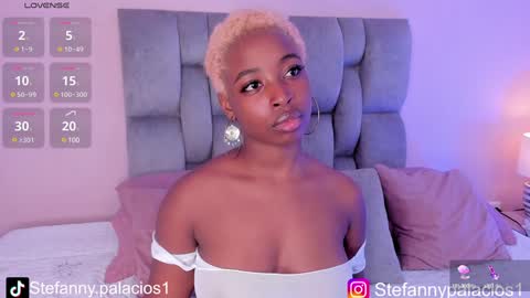 Snapshot of kimberlylenox chatting on January 23, 2025, 9:39 pm Queen Kim online show from January 23, 2025, 9:39 pm