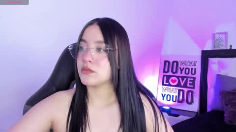 Snapshot of kimgarcez chatting on September 19, 2025, 8:42 pm kimgarcez online show from September 19, 2025, 8:42 pm