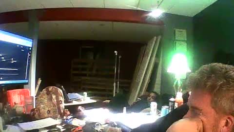 Snapshot of kingandqueenjanky chatting on November 9, 2025, 10:02 am Janky online show from November 9, 2025, 10:02 am